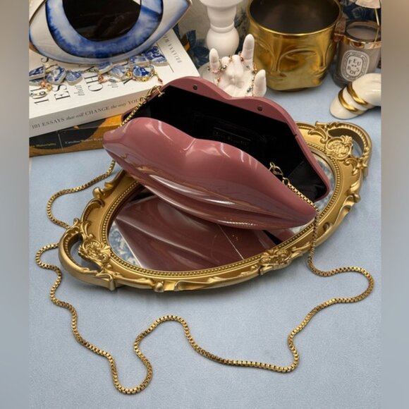 🆕 LULU GUINNESS 🧿 NWOT Antique Rose Iconic Lips Perspex Clutch on a Chain Bag - Picture 8 of 16